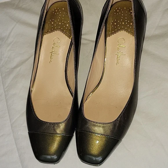 Cole Haan Women's Olive Green Heels - Picture 2 of 12